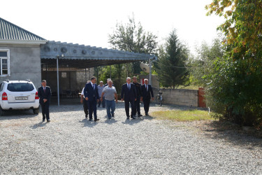 Hacıqabul Rayon İcra Hakimiyyətinin başçısı Sevindik Hətəmov rayonun Qarasu kəndinin, Muğan və Padar qəsəbələrinin Vətən müharibəsində və Antiterror əməliyyatında şəhid olmuş şəxslərinin ailə üzvlərini ziyarət etdi.