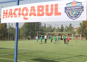 Hacıqabul şəhərində “1 iyun - Uşaqların Beynəlxalq Müdafiəsi Günü” ilə əlaqədar voleybol festivalı keçirilmişdir.