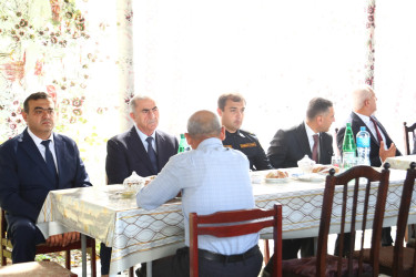 Hacıqabul Rayon İcra Hakimiyyətinin başçısı Sevindik Hətəmov rayonun Qarasu kəndinin, Muğan və Padar qəsəbələrinin Vətən müharibəsində və Antiterror əməliyyatında şəhid olmuş şəxslərinin ailə üzvlərini ziyarət etdi.