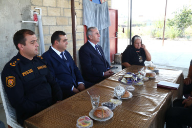 Hacıqabul Rayon İcra Hakimiyyətinin başçısı Sevindik Hətəmov rayonun Qarasu kəndinin, Muğan və Padar qəsəbələrinin Vətən müharibəsində və Antiterror əməliyyatında şəhid olmuş şəxslərinin ailə üzvlərini ziyarət etdi.