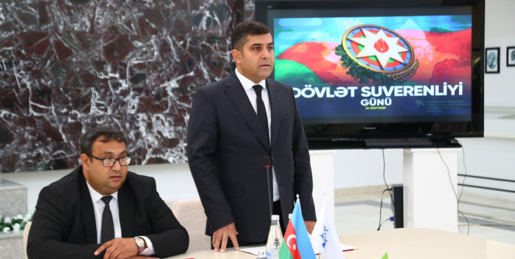 Hacıqabulda “20 Sentyabr – Dövlət Suverenliyi Günü: Müstəqilliyimizin və Tam Suverenliyimizin Zəfər Salnaməsi” mövzusunda dəyirmi masa keçirilib.