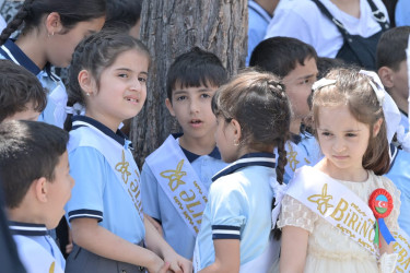 Elm və Təhsil naziri Emin Əmrullayev Hacıqabul rayonunda "Son zəng" tədbirlərində iştirak edib.