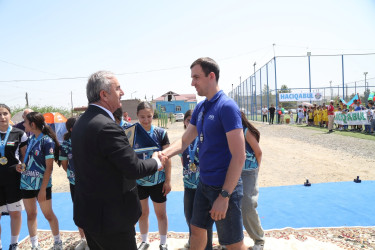 Hacıqabul şəhərində “1 iyun - Uşaqların Beynəlxalq Müdafiəsi Günü” ilə əlaqədar voleybol festivalı keçirilmişdir.