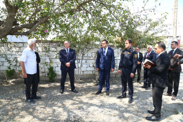 Hacıqabul Rayon İcra Hakimiyyətinin başçısı Sevindik Hətəmov rayonun Kolanı, Meyniman və Ələtli kəndlərinin Vətən müharibəsində şəhid olmuş şəxslərinin ailə üzvlərini ziyarət etdi.