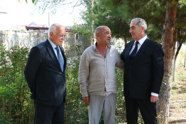 Hacıqabul Rayon İcra Hakimiyyətinin başçısı Sevindik Hətəmov Hacıqabul şəhərinin Vətən müharibəsində və Antiterror əməliyyatında şəhid olmuş şəxslərinin ailə üzvlərini ziyarət etdi.